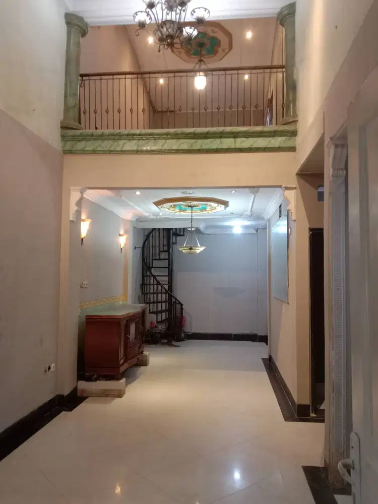 Disewakan Rumah Metland Puri dekat tol, strategis dan nyaman aman