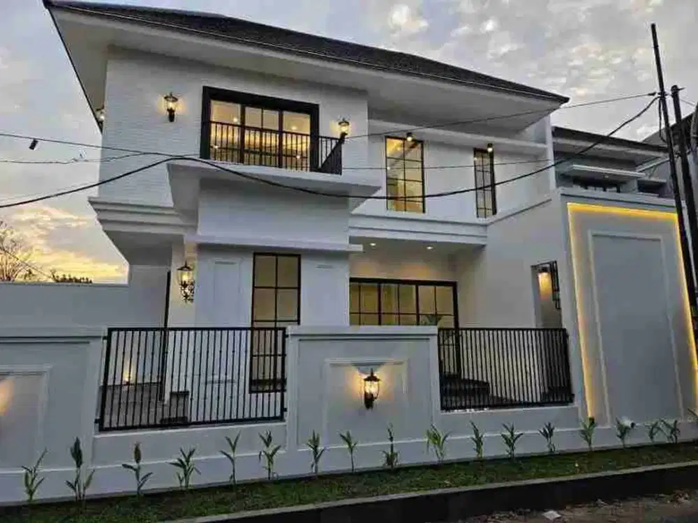 Baru Gress Rumah Rungkut Asri - MODERN STYLE