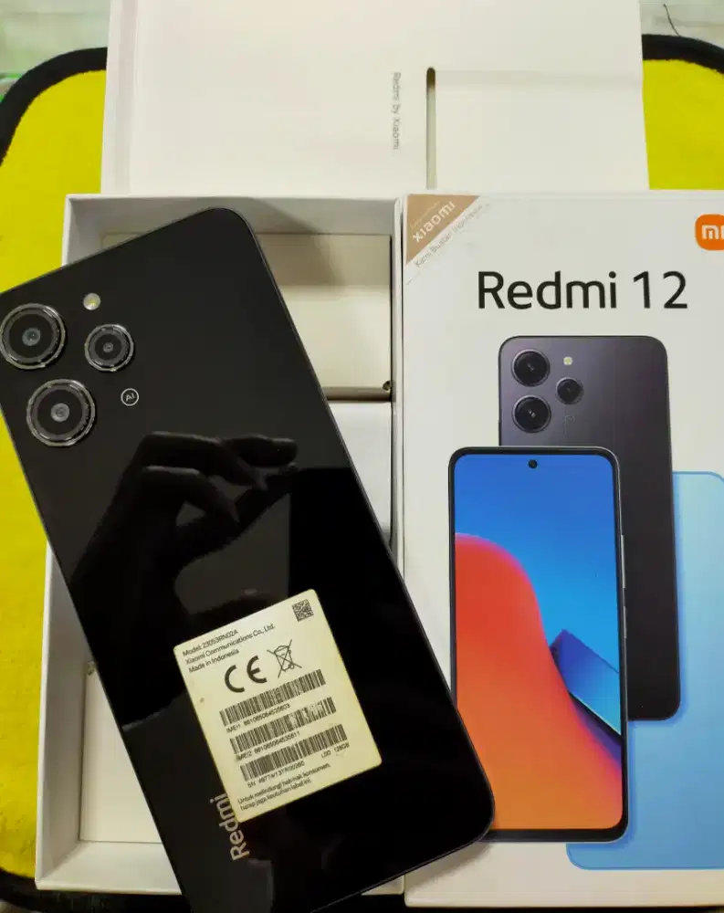 Xiomi redmi 12 ram 4/128 lecet pemakaian dan perlengkapan blum dpke