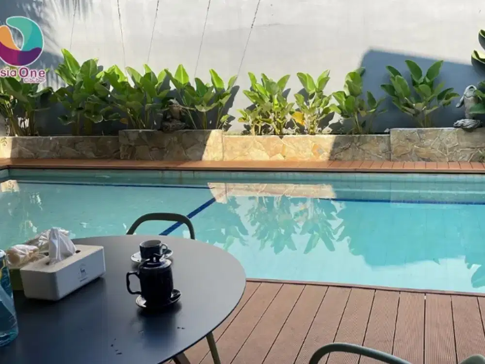 Dijual cepat rumah lengkap dengan pool di kota wisata