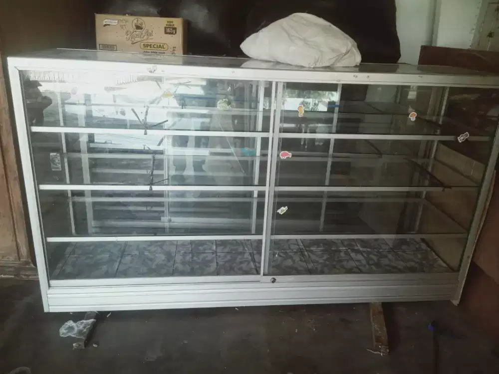 Etalase kelontong 2m