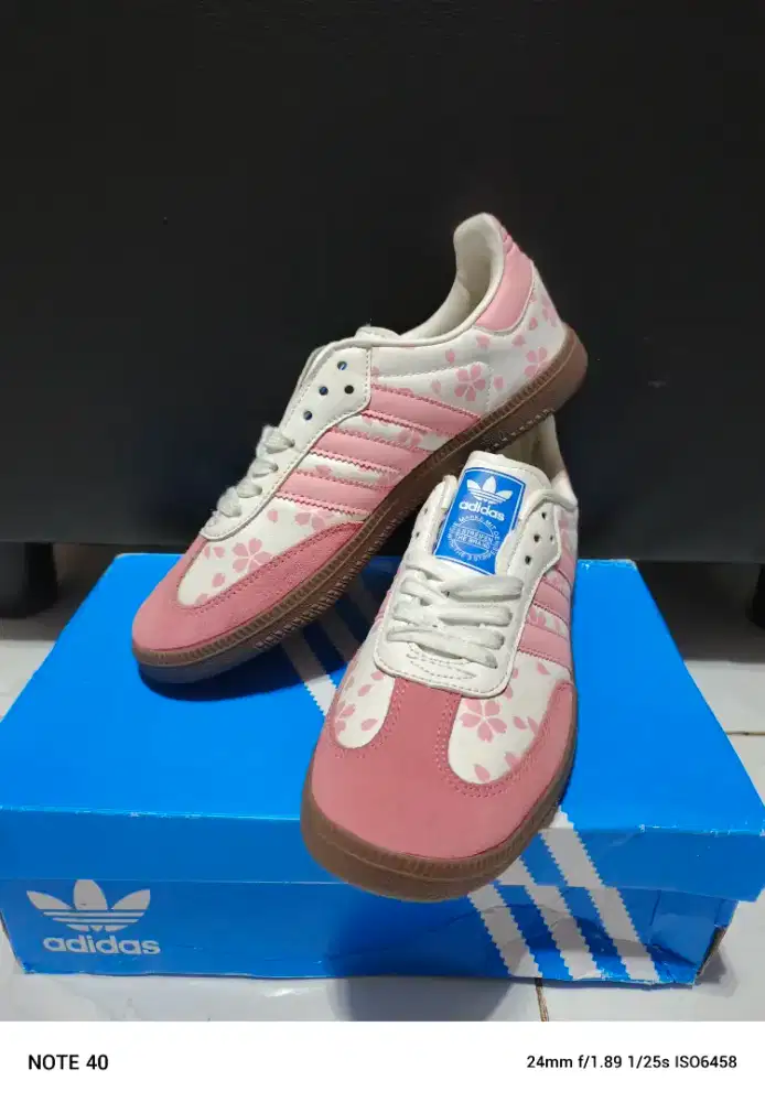 Sepatu Adidas Samba Special Edition Valentine Size 40