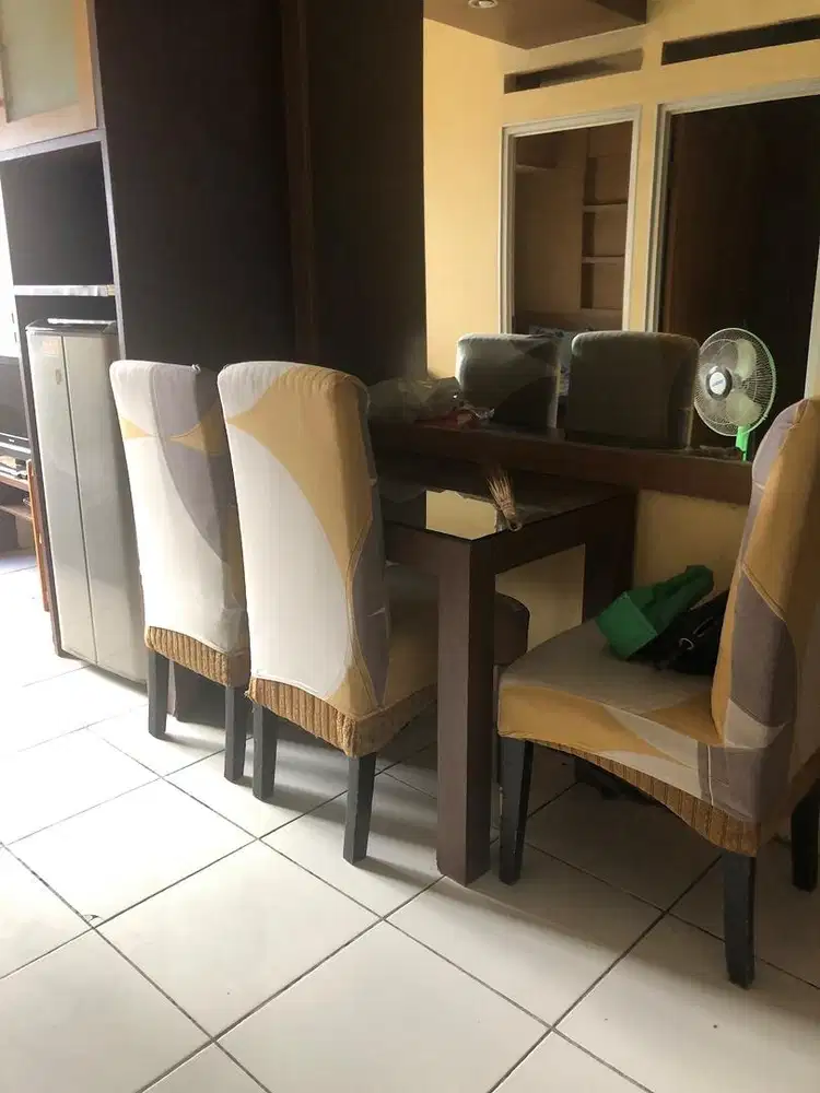 Disewakn Lokasi depan halte busway unit apt.