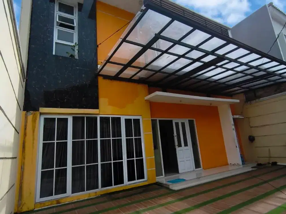 Dijual Rumah Tingkat Modern dengan Backyard Luas, Dekat Tuparev Cirebon