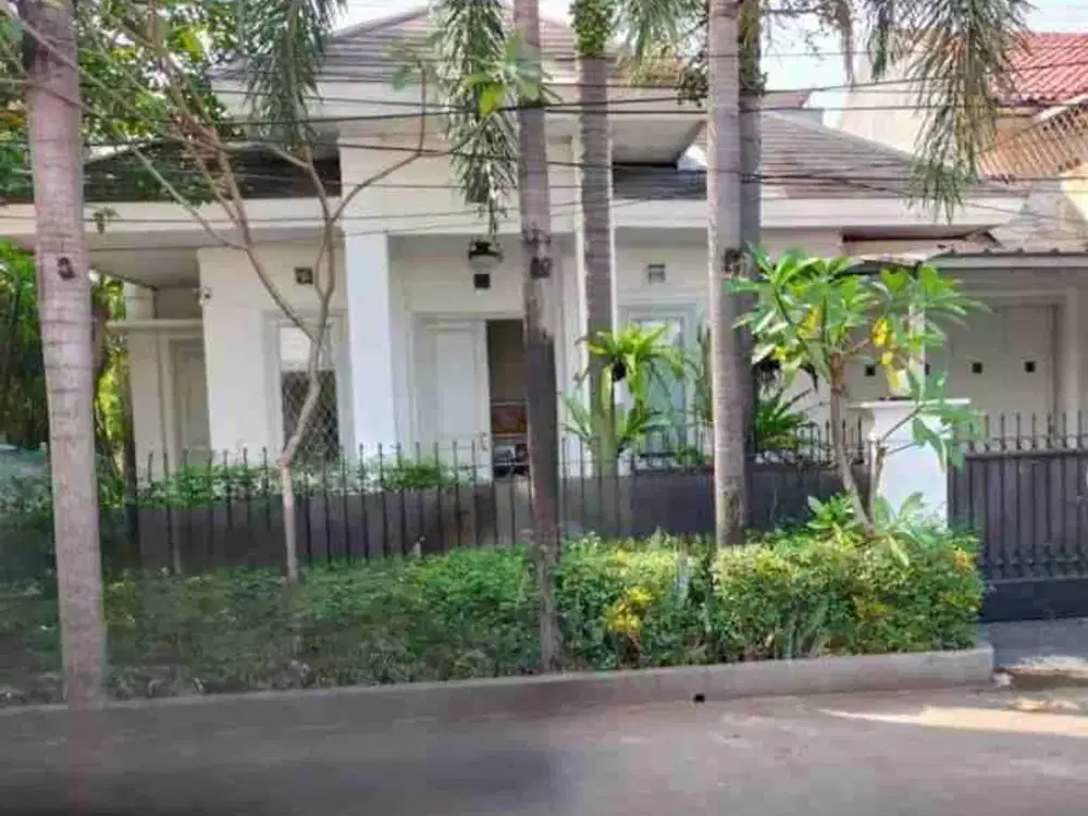 RUMAH ASRI DI PERUMAHAN PATRIA JAYA JATIRAHAYU BEKASI