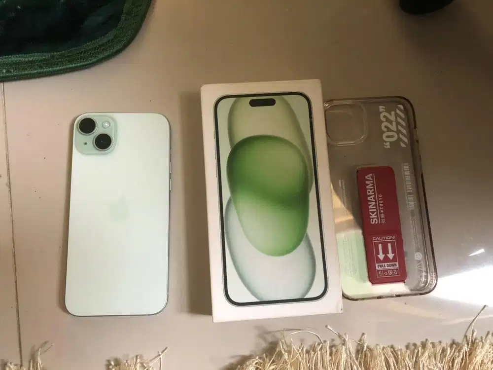 Iphone 15 plus 128 gb bonus banyak casing dan tempered glass