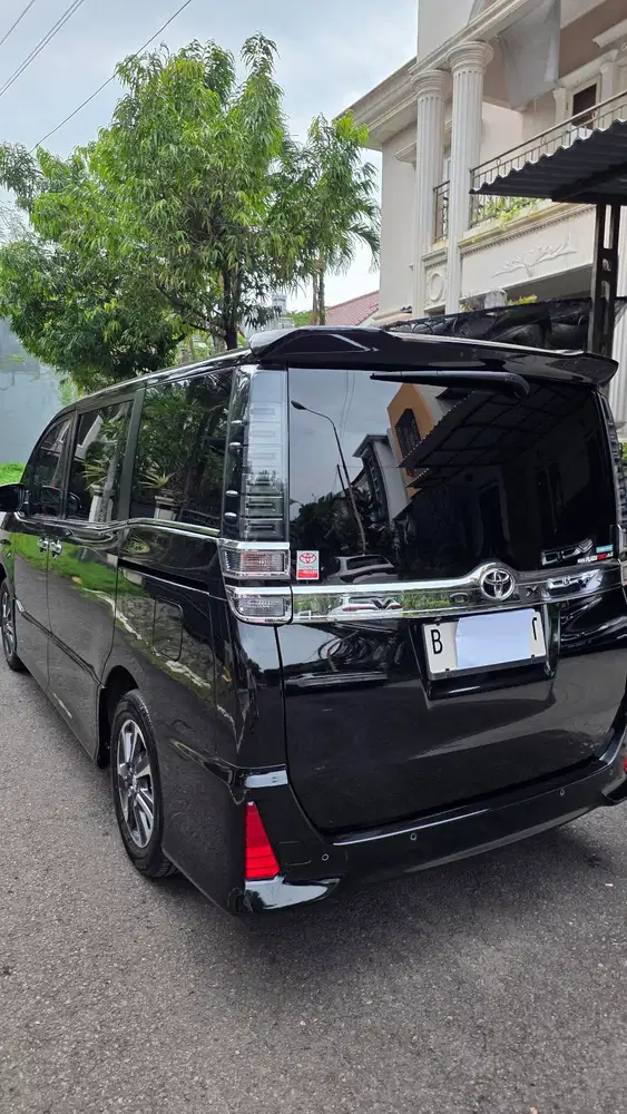 Toyota Voxy 2018 Bensin