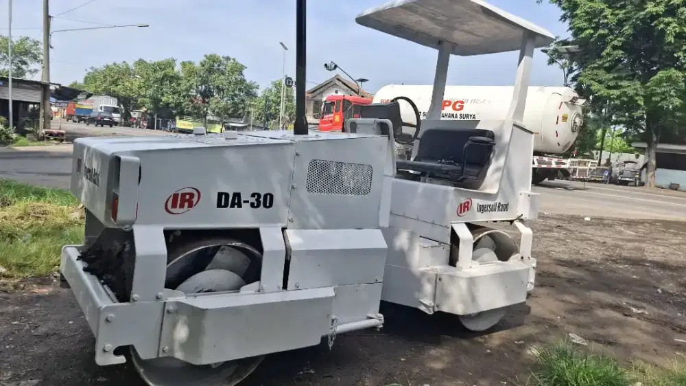 Tandem Ingersoll Rand DA 30 kapasitas 3 ton