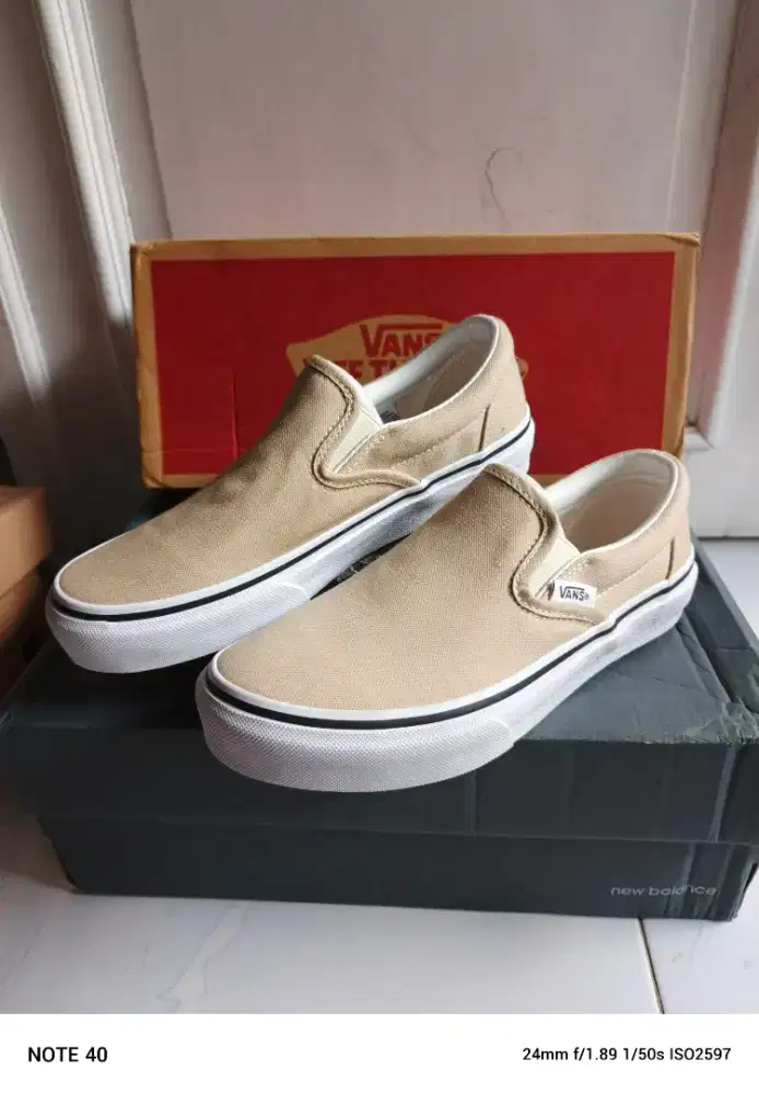 Sepatu Vans Slip on Size 34