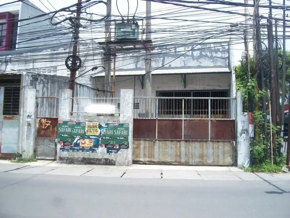 Gudang di Raya Tropodo Waru Sidoarjo, Dekat Bypass Bandara Juanda, Akses Mudah