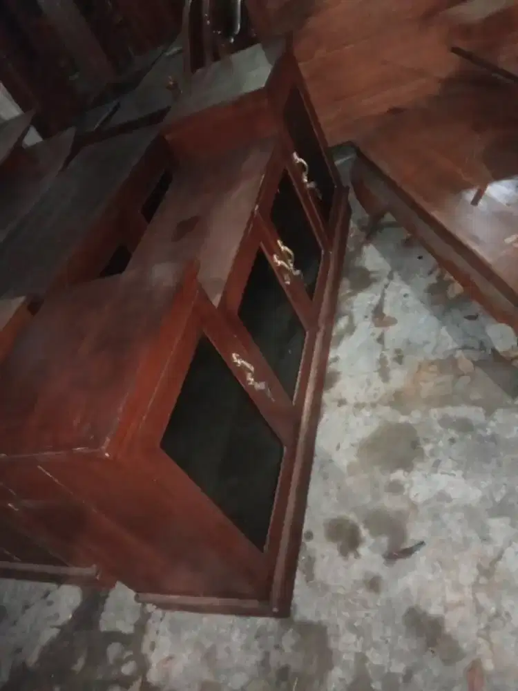 Meja tv jeglong tengah kayu jati ukuran panjang 140cm