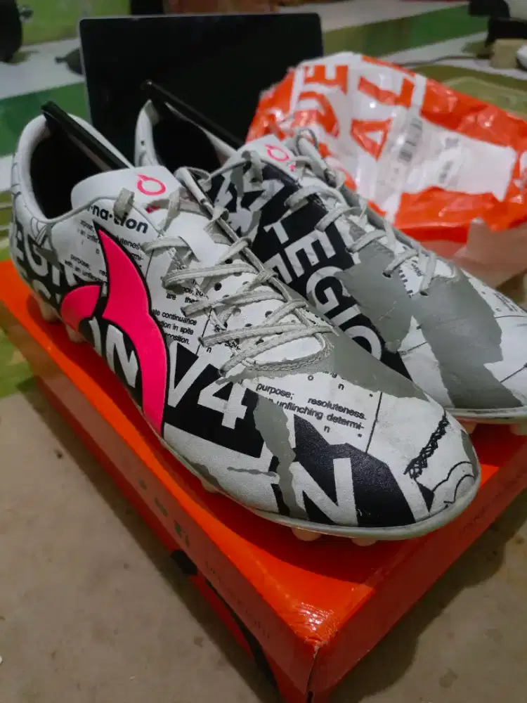 Ortuseight Sepatu Bola/Minisoccer - Catalyst Legion V4 AG size 43