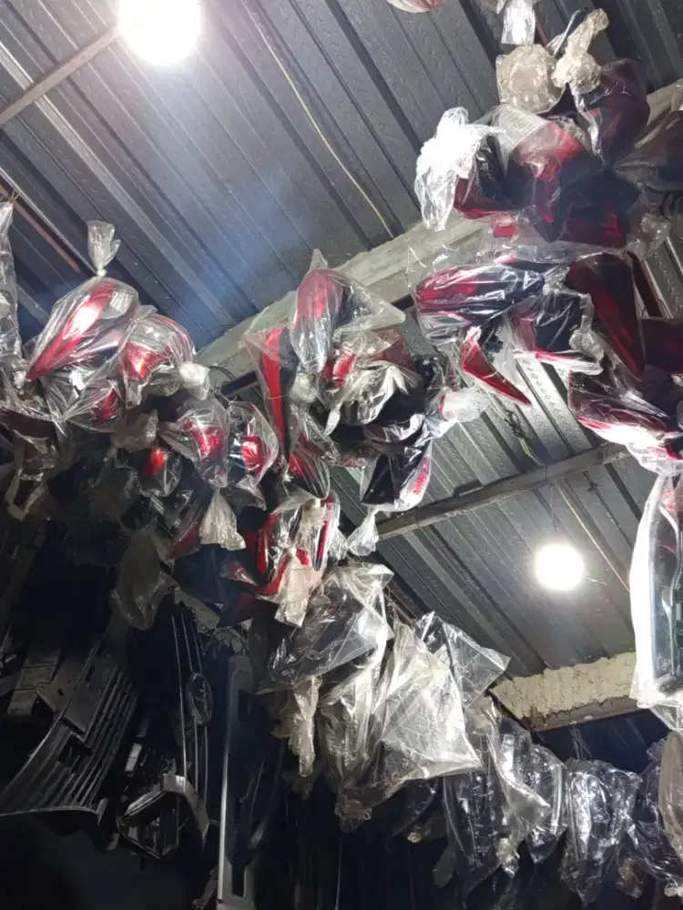 Mobil Sparepart Stoplamp & Headlamp