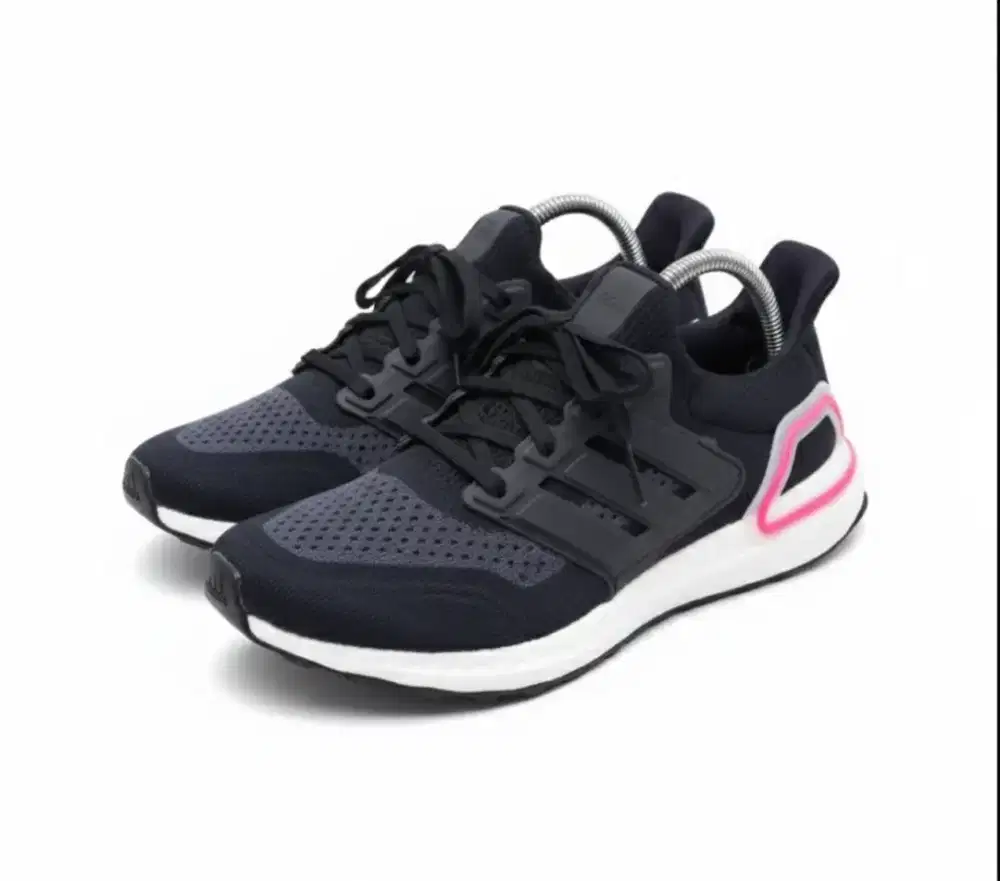 Sepatu Running Adidas Ultraboost 21 Size 42