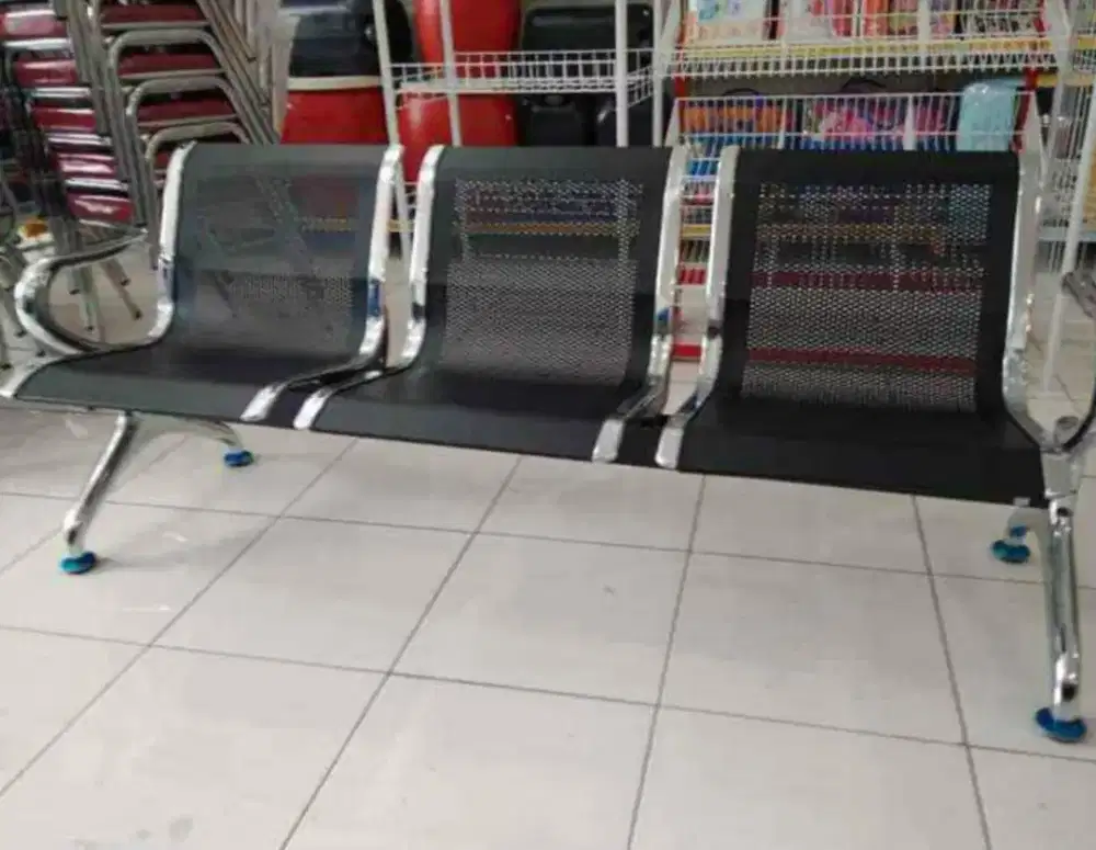 Kursi tunggu 3 dudukan