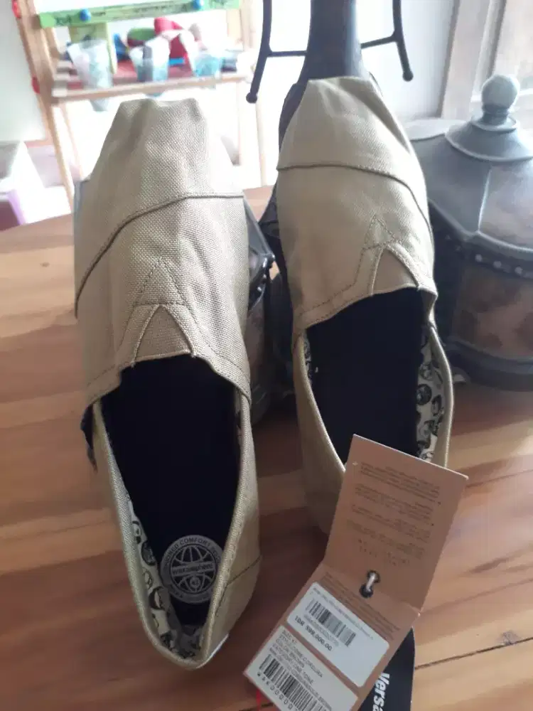 Dijual sepatu pria Wakai Corduro size 43