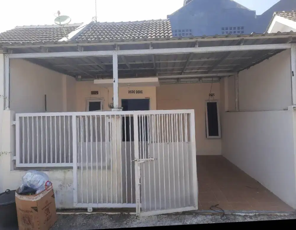 Disewakan rumah depan RS Gambiran, dekat kampus USI, dekat pasar Grosi