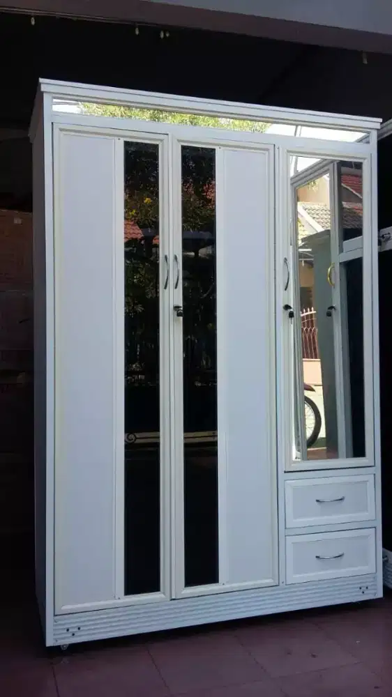 Lemari aluminium 3pintu ,anti rayap,anti jamur + FREE ONGKIR