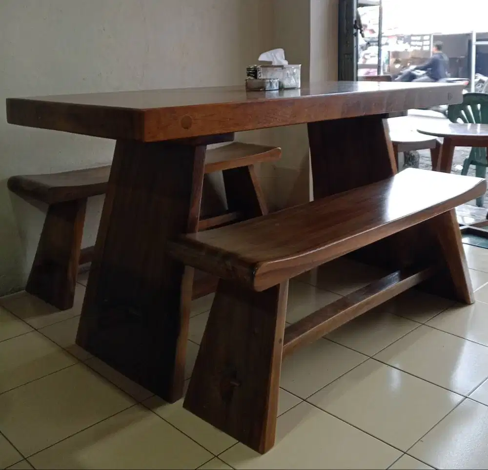 Dijual  set meja makan jati jepara kondisi bagus
