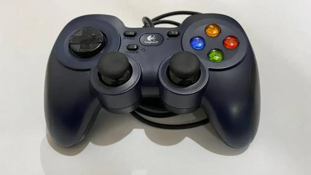 Logitech F310 Wired Gamepad Joystick (Bekas / Second)
