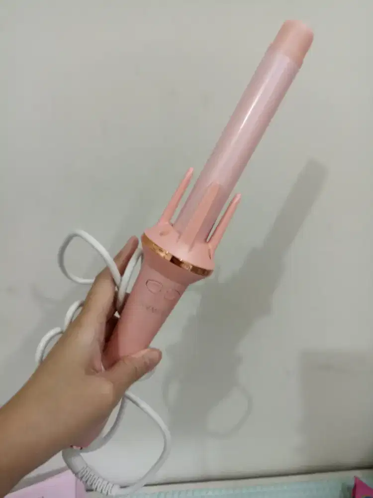 Catokan curly keriting nvmee