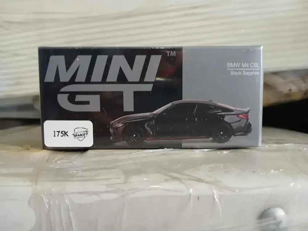 Mini GT BMW M4 CSL
