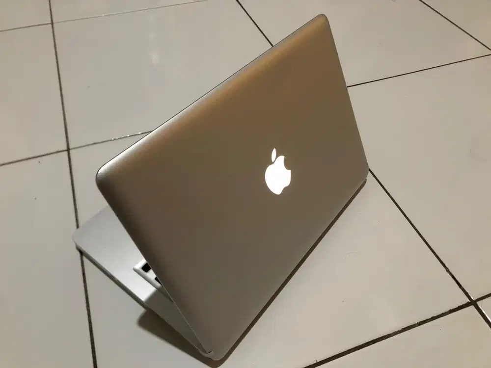 MacBook Pro 13 inch Mid 2012
