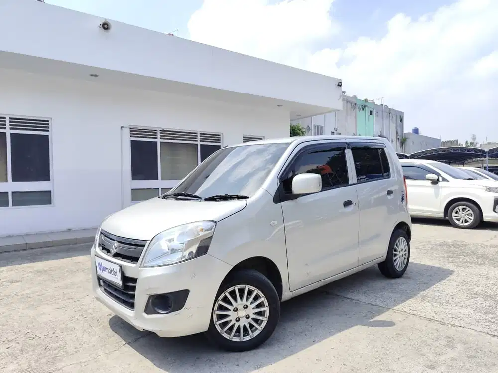 Pajak Panjang - Suzuki Karimun Wagon R 1.0 GL Bensin-MT 2019