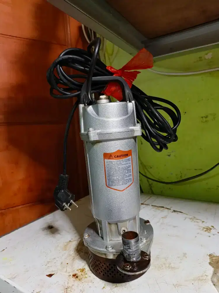 Pompa celup air bersih/kotor