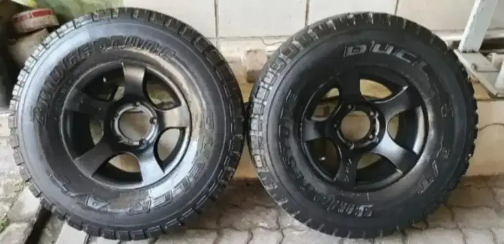 velg Compomotive Jepang 15x7 pcd 5x139 cocok untuk jimny, taft, vitara