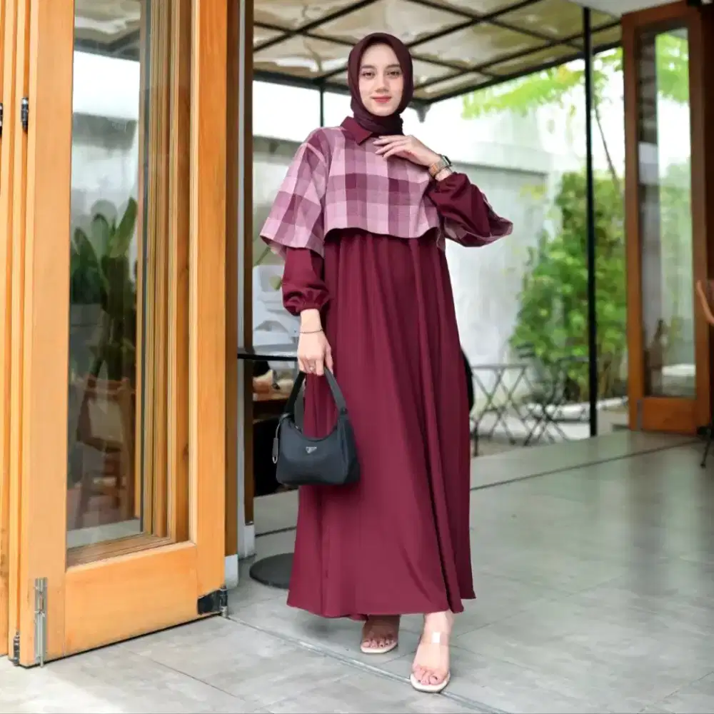 Yunabi Dress Wanita