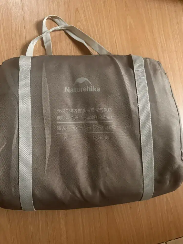 Matras angin NATUREHIKE CNH22DZ015