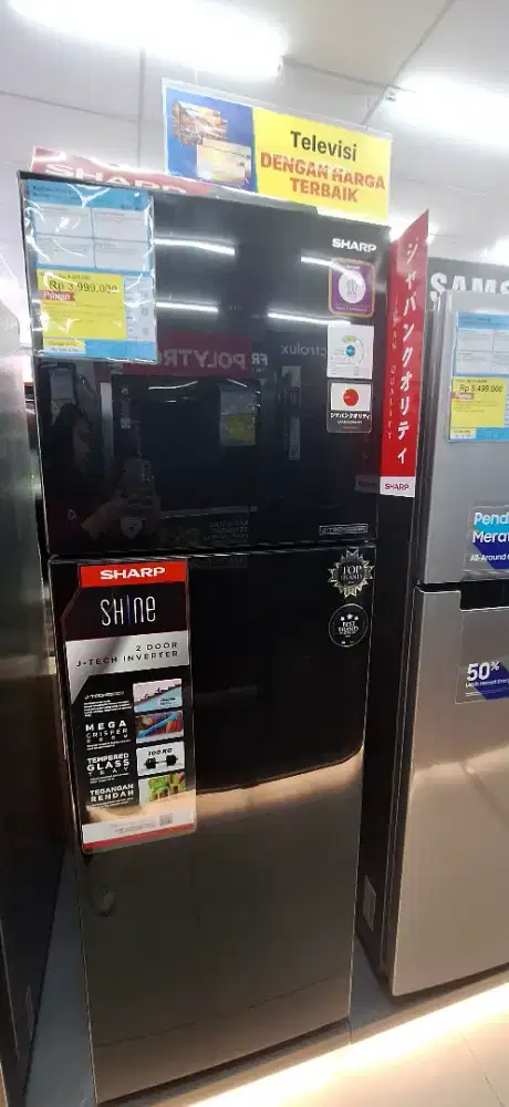 Sharp kulkas 2 pintu