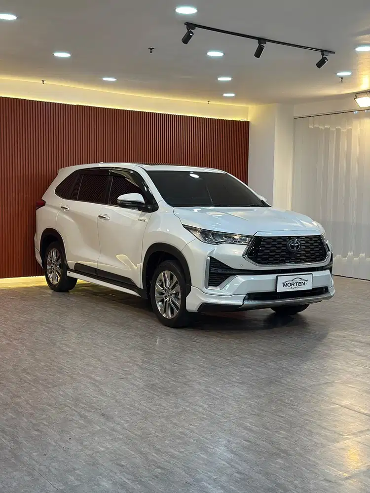 Toyota Innova Zenix Q Hybrid Modellista TSS 2023, AT, Putih