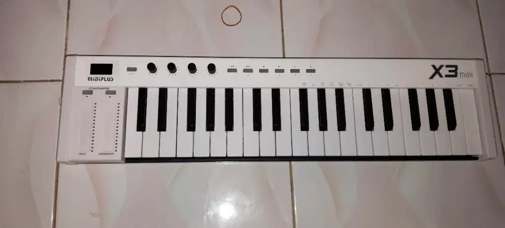 Midiplus X3 Keyboard Midi (Boleh Nego)