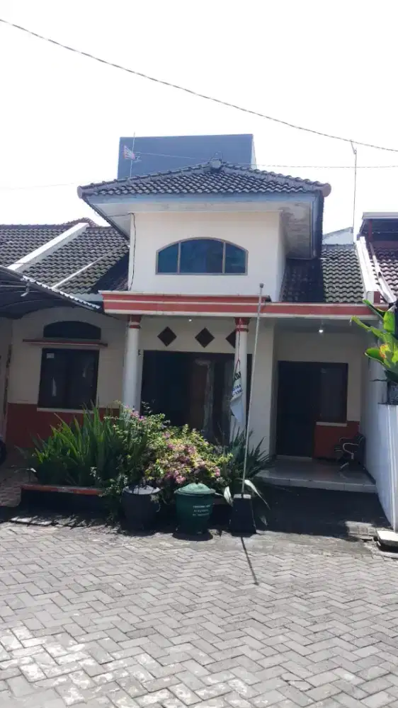 Disewakan rumah Perum.Regency Pesona Puncak Permai Kediri