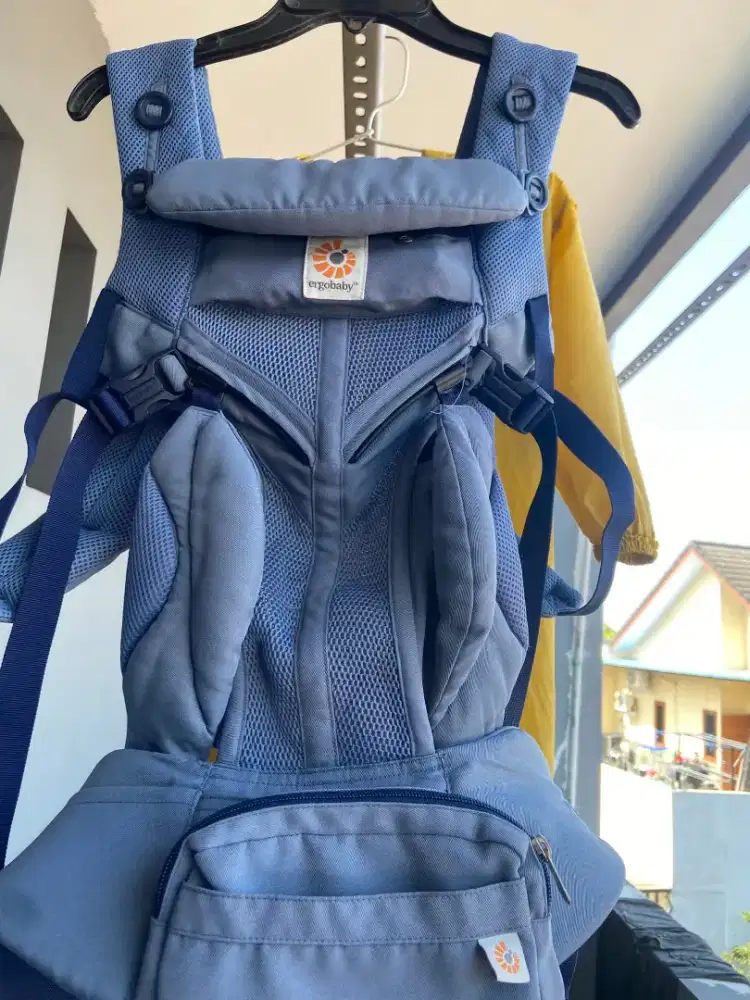 Preloved Ergobaby omni 360 cool airmesh