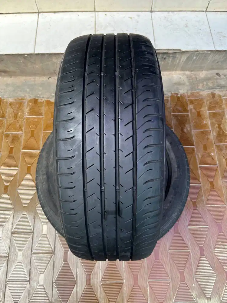 Ban Dunlop SP Sport Maxx 050 215 55 r17 1Pcs