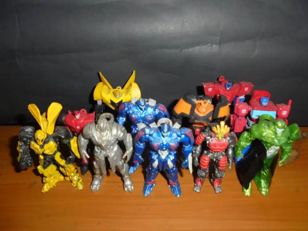 Figure Transformer Kecil