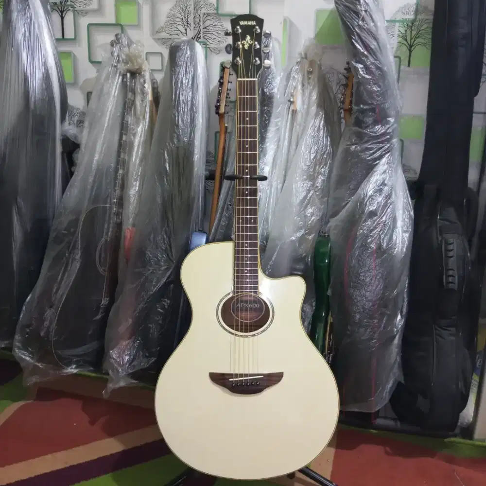 Yamaha apx600 original