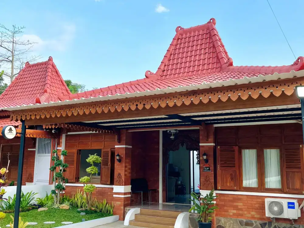 Rumah Cantik Tipe Etnik di Prambanan, SHM HOOK Dekat Taman.