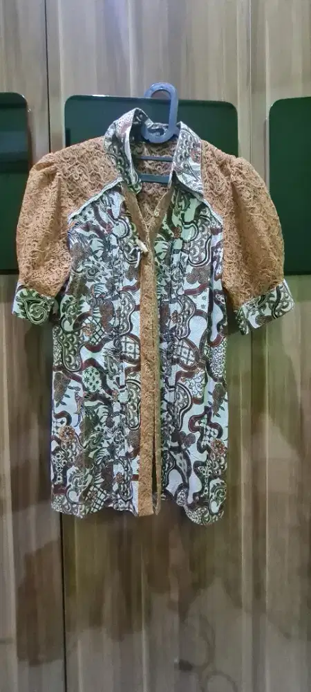 Atasan wanita batik semar