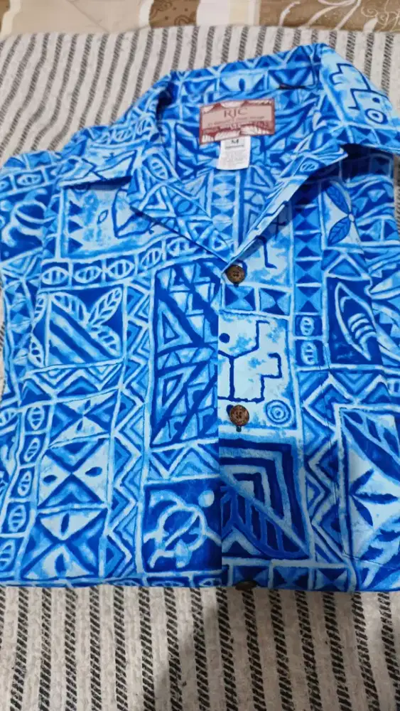 Kemeja santai import