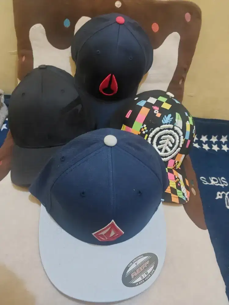 Topi volcom 4 item