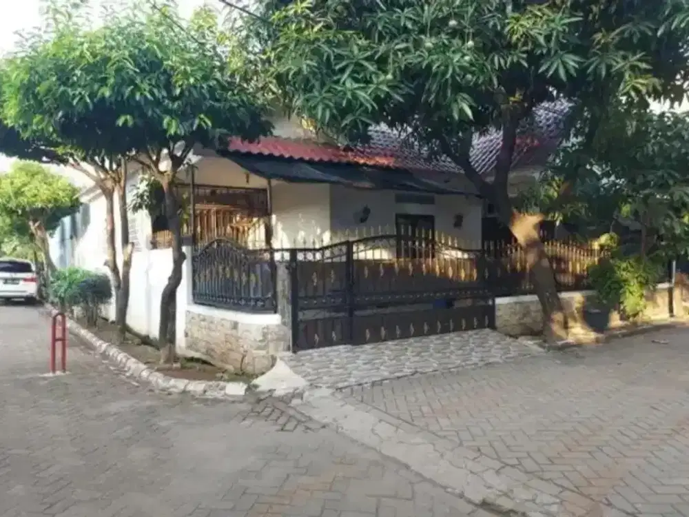 Di jual rumah LT 165m² siap huni di komplek elit griya bintara indah
