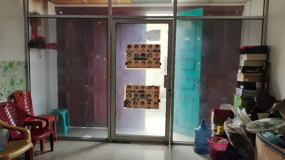 Dijual kaca salon ,kaca pembatas ,pintu kaca