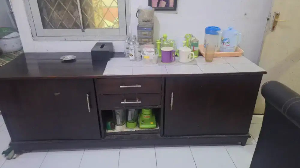 Bufet meja laci panjang