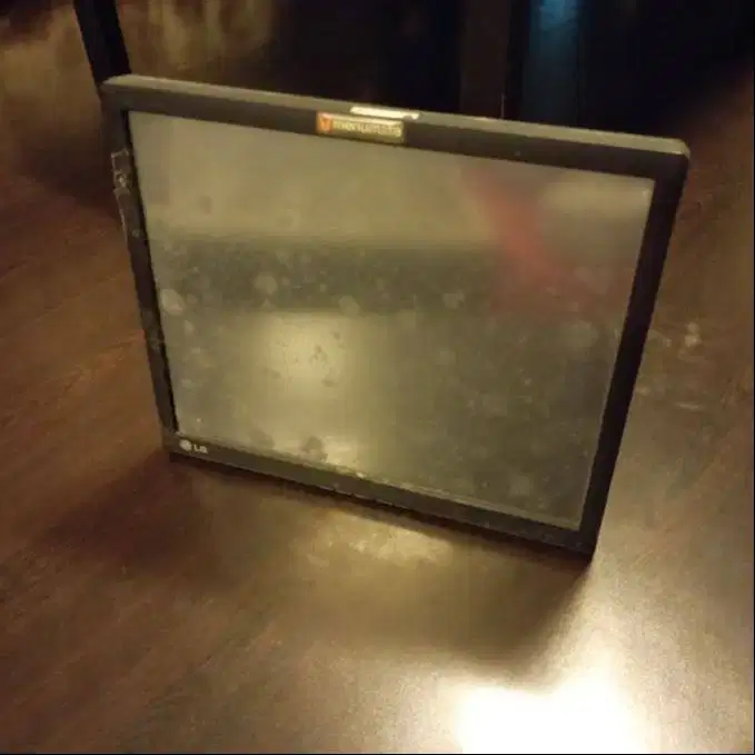 Monitor LED Touch Screen 17 Inch LG 17MB15T (Minus)