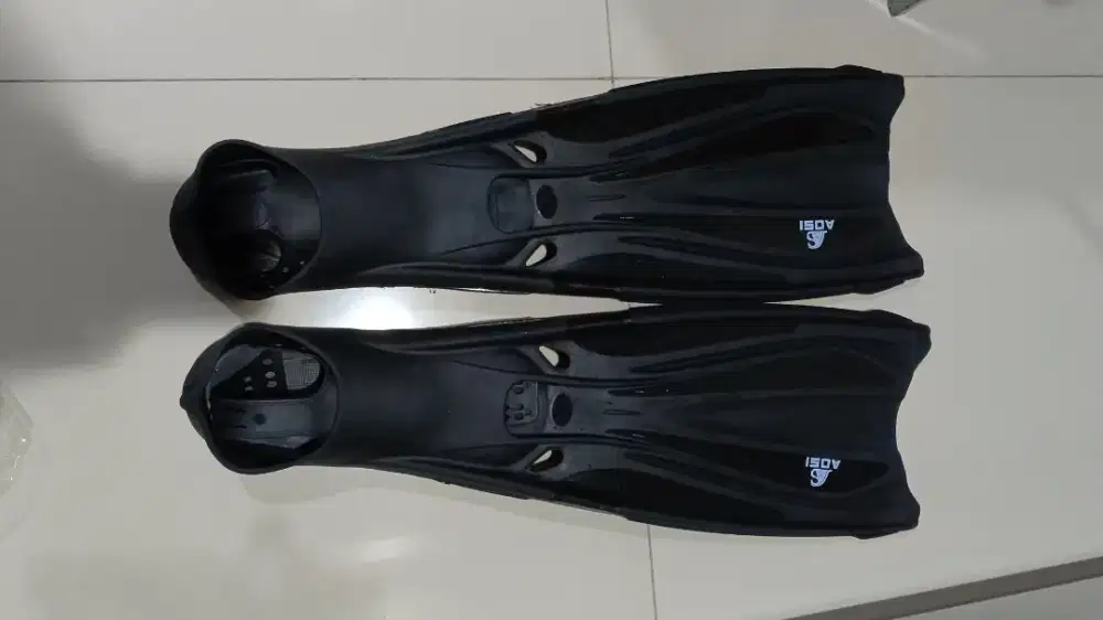 Kaki kodok katak fins snorkeling berenang selam warna hitam uk 36-40
