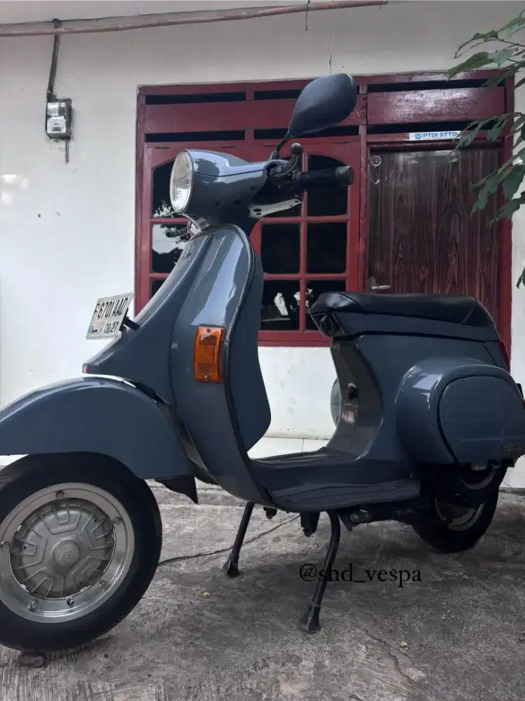 Vespa Corsa 1997 Grey Langka – Skuter Matic Pertama